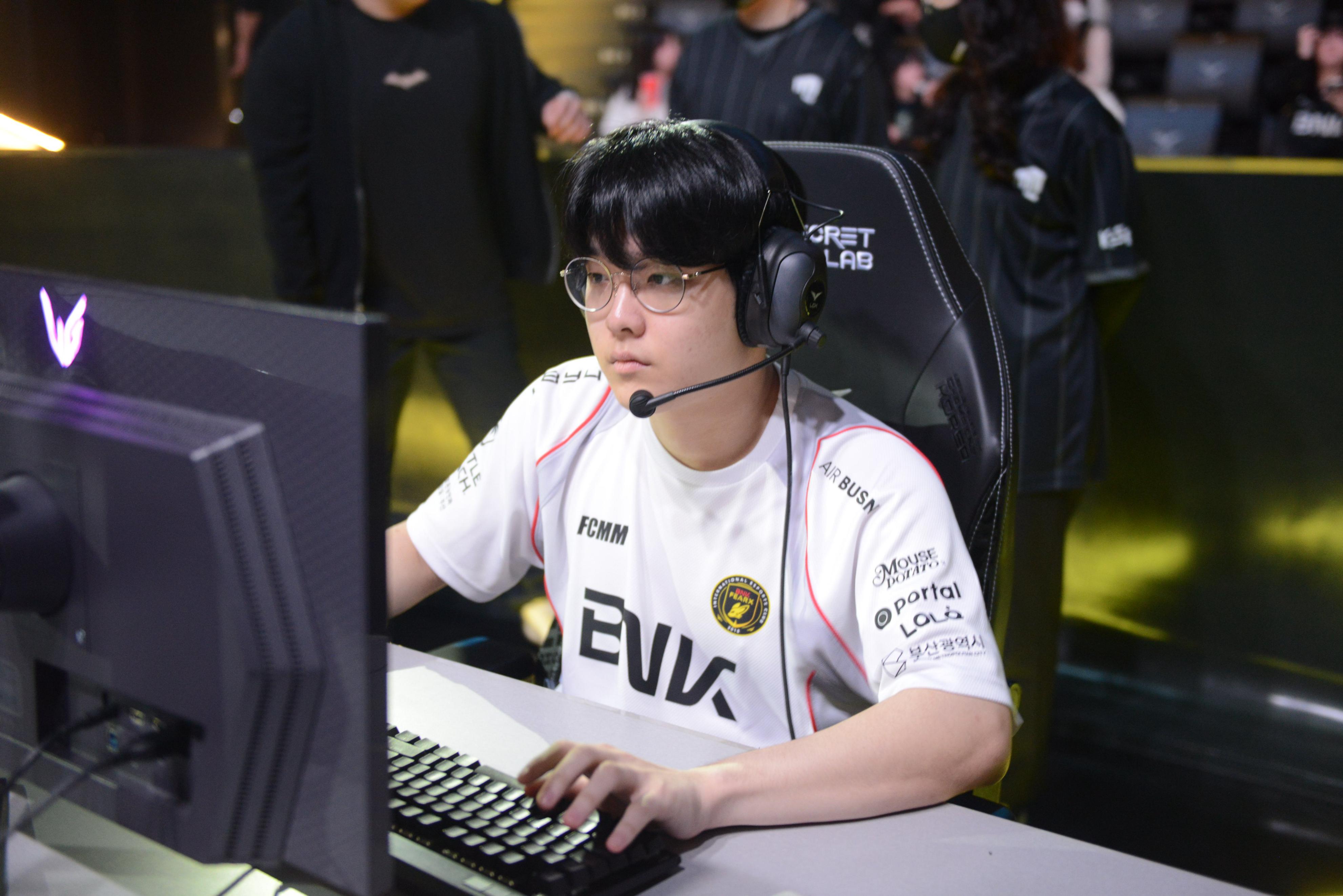 FPX逆转DK，Peanut统治全场