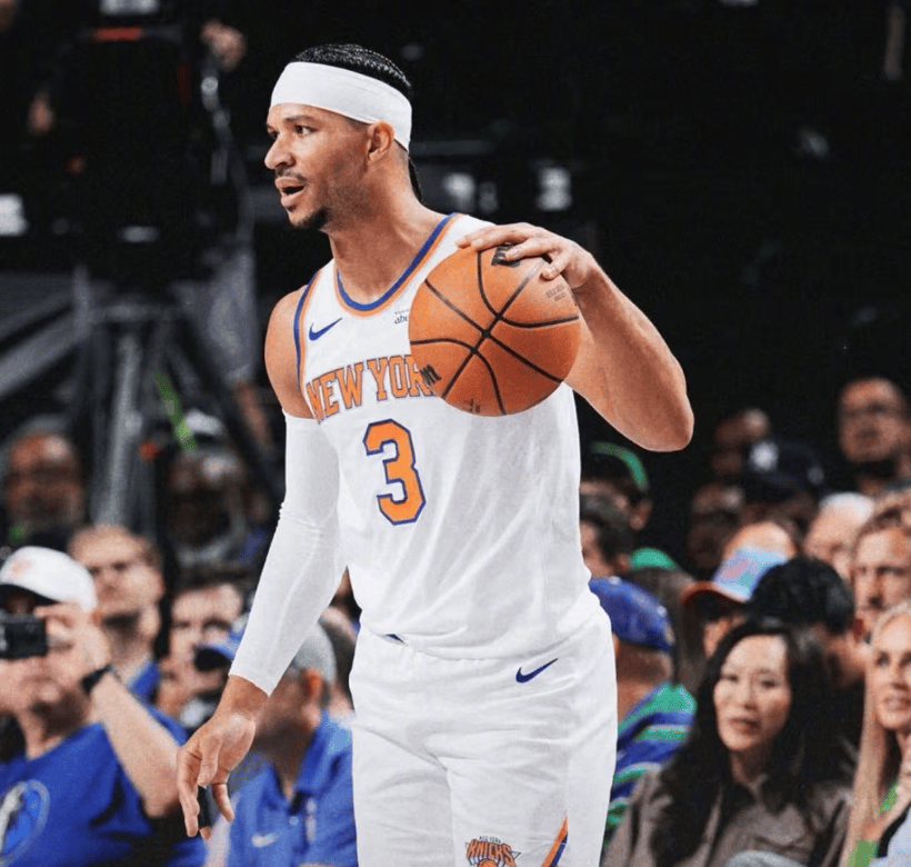 雷速直播-尼克斯鏖战天津队，布克高光表现