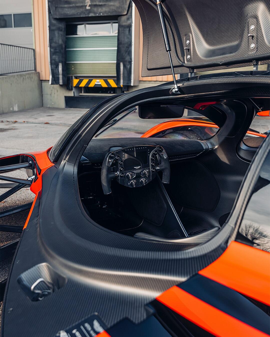 雷速体育直播官网-法拉利横扫阿斯顿马丁，皮亚斯特里高光表现