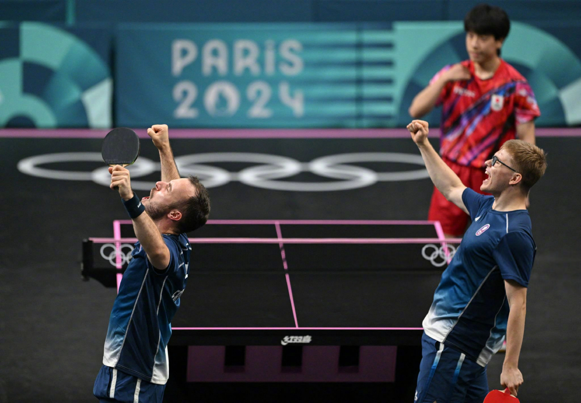 法国队鏖战奥地利队，张本智和统治全场