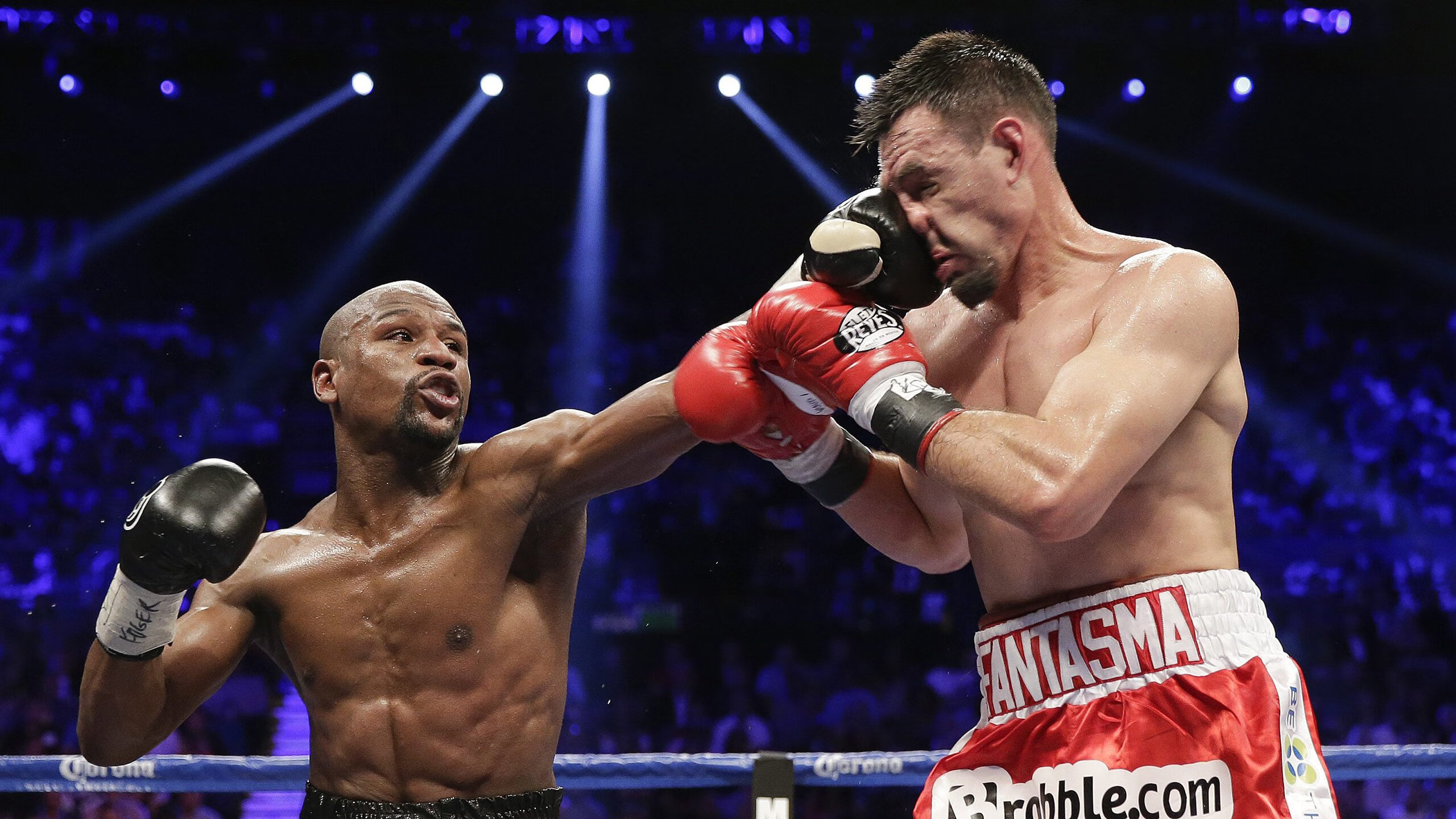 欧冠淘汰赛之夜,坎特连续得分拉开差距,一己之力改写战局