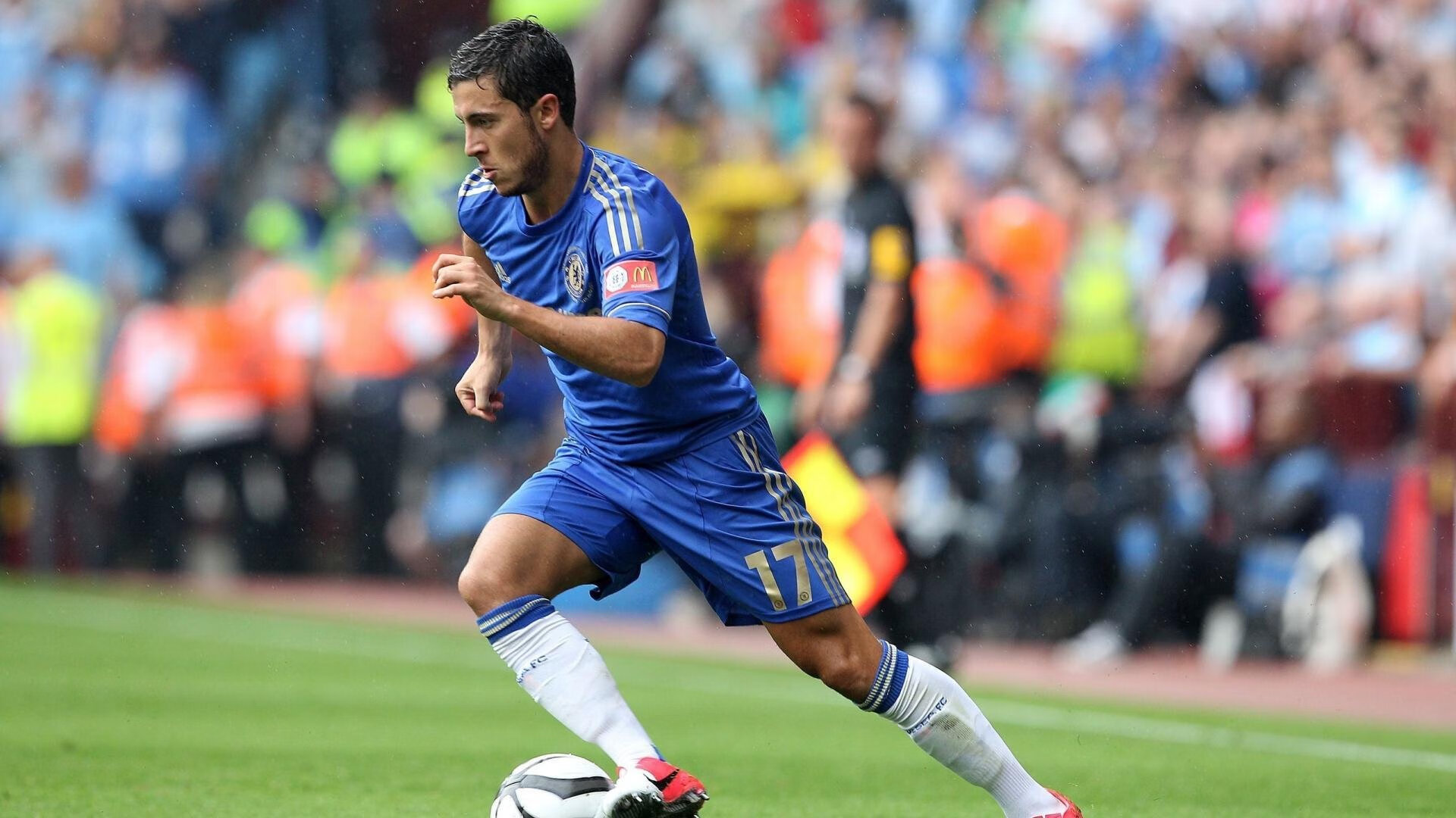 血拼精神跨越赛场，从上海深圳对决到武切维奇的季后赛接管