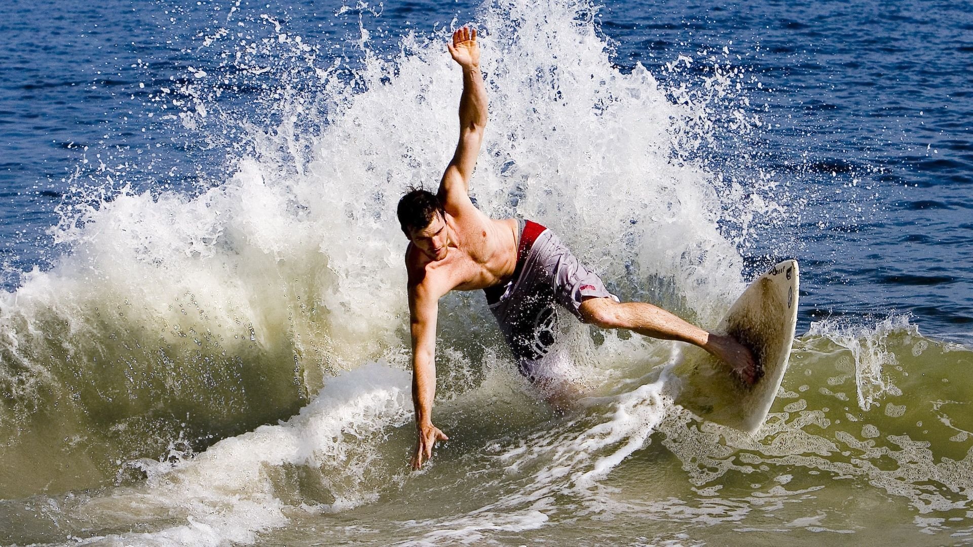 奥运周期关键战，南非以节奏掌控力击破荷兰焦点战布局